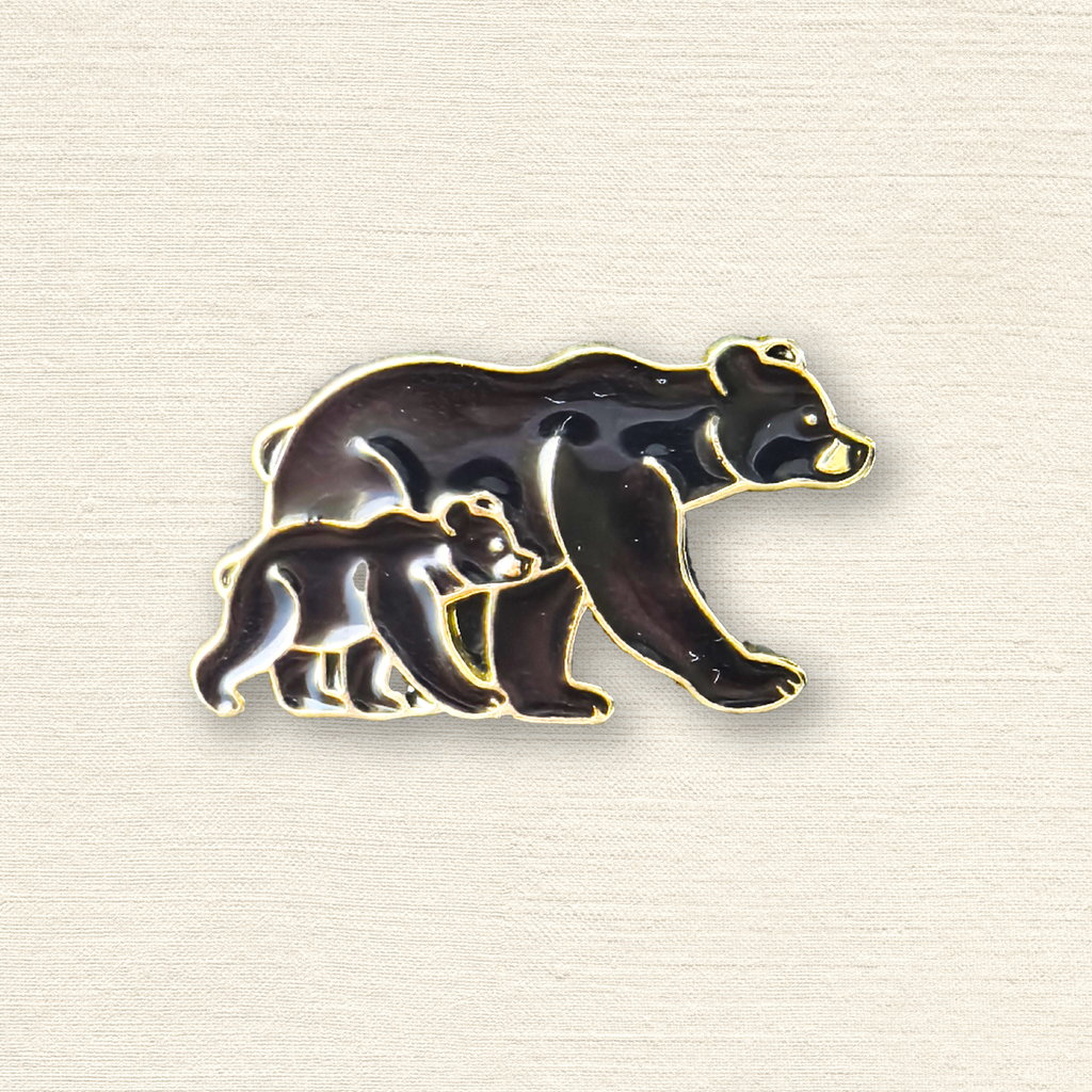Bear Family Enamel Pin ¨C Mother & Cub Wildlife Lapel Pins, Canada Souvenir Gift